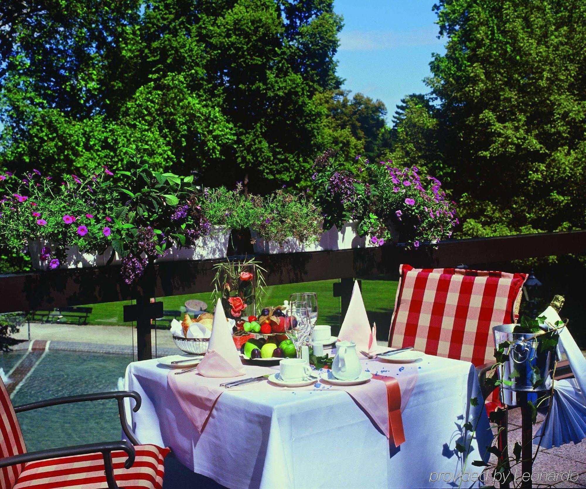 Maritim Hotel Bad Homburg Bad Homburg vor der Hohe Restoran foto
