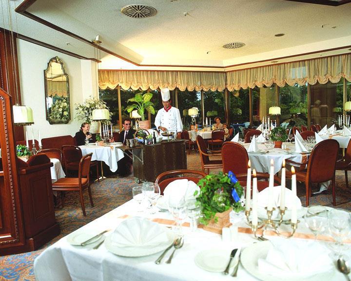 Maritim Hotel Bad Homburg Bad Homburg vor der Hohe Restoran foto